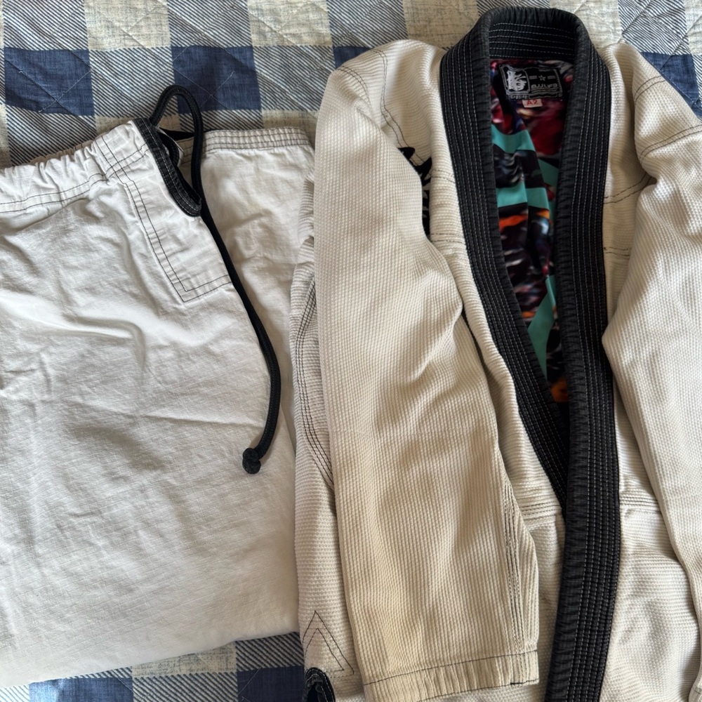 White and Black Casual Outfit with Light Fabric